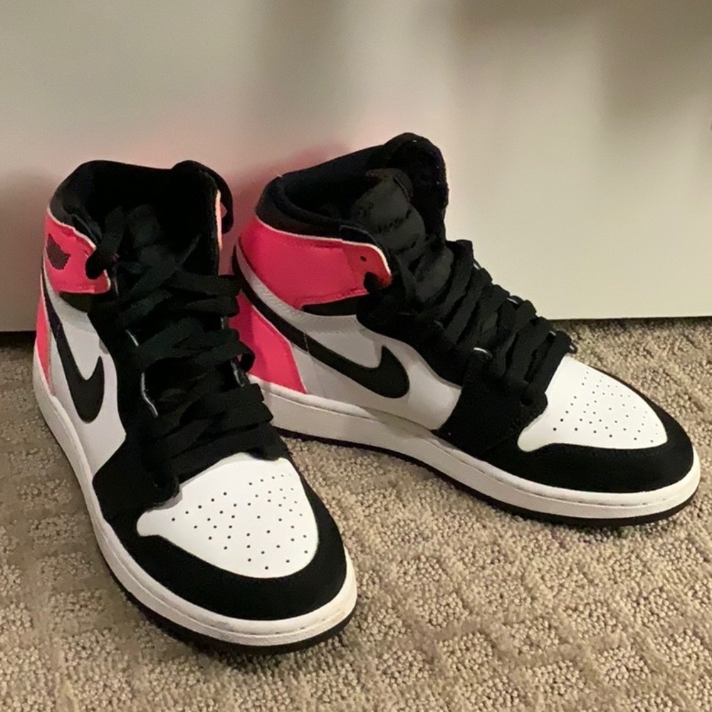Air Jordans 1 High OG Valentines Day